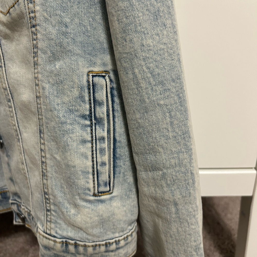 Treasure & Bond Kids Denim Jacket with Yellow and Black Smiley - Picture 6 of 7